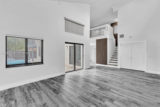 Building Photo - 17532 NW 61st Ct N