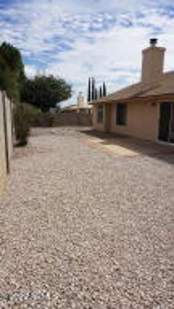 Building Photo - 2853 Northridge St