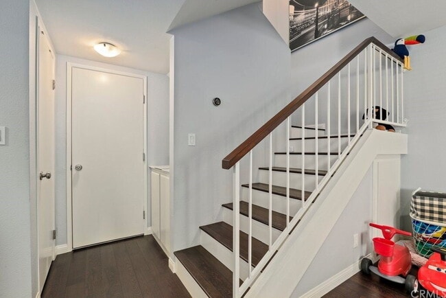 Building Photo - Spacious 2-Bed, 2.5-Bath with Resort-Style...