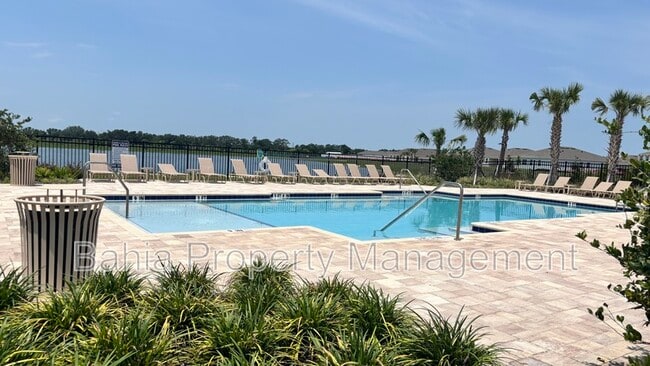 Building Photo - 1676 Hummingbird Rd