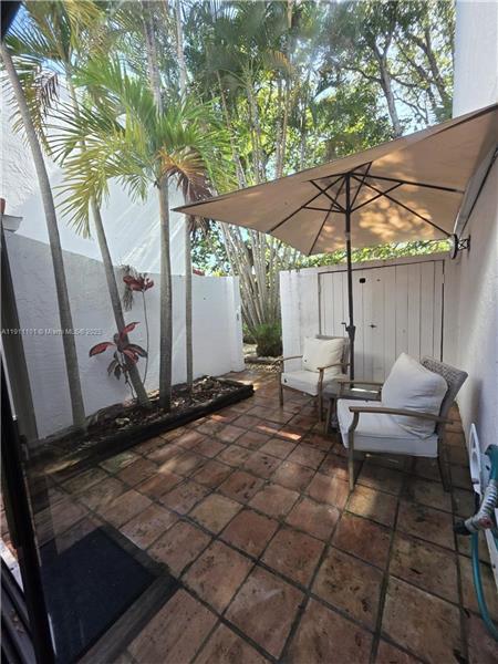 Building Photo - 20900 Leeward Ct