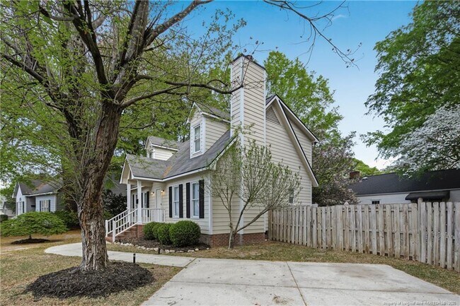 Building Photo - 2130 Hull Rd