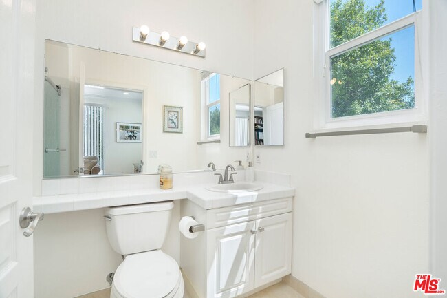 Building Photo - 7201 Rock Ridge Terrace