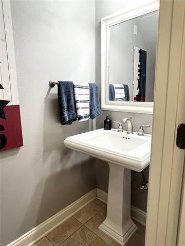 Building Photo - 3918 Holland Ave