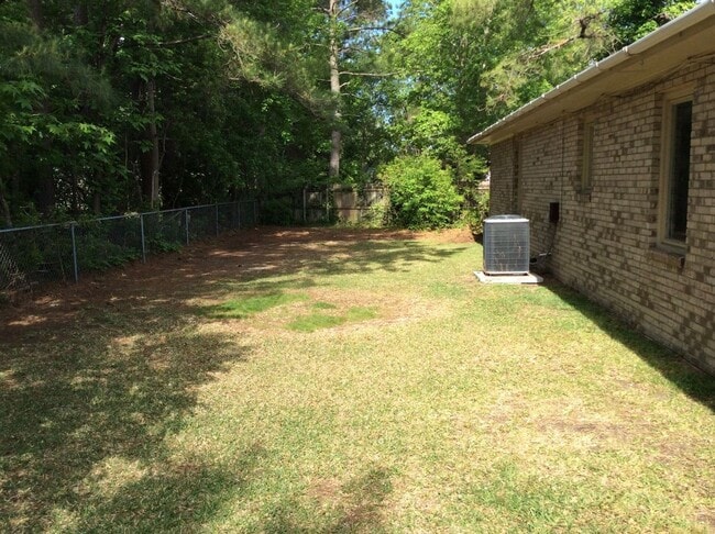 Building Photo - Havelock Home in College Park Subdivision