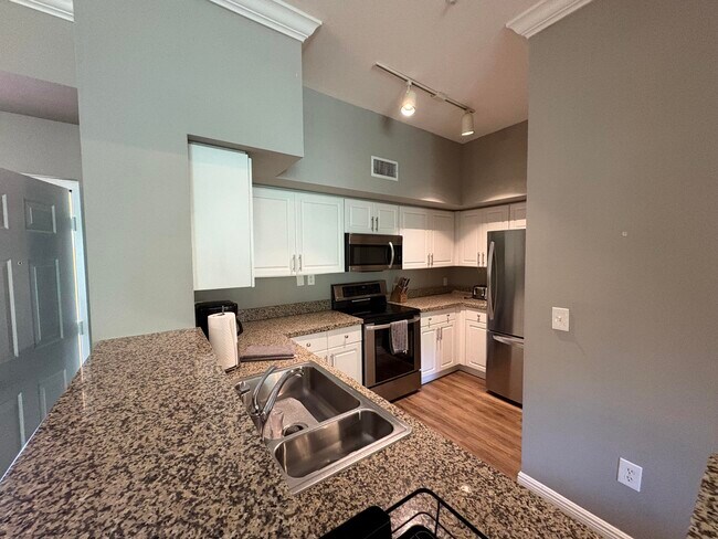 Building Photo - 11780 St Andrews Place