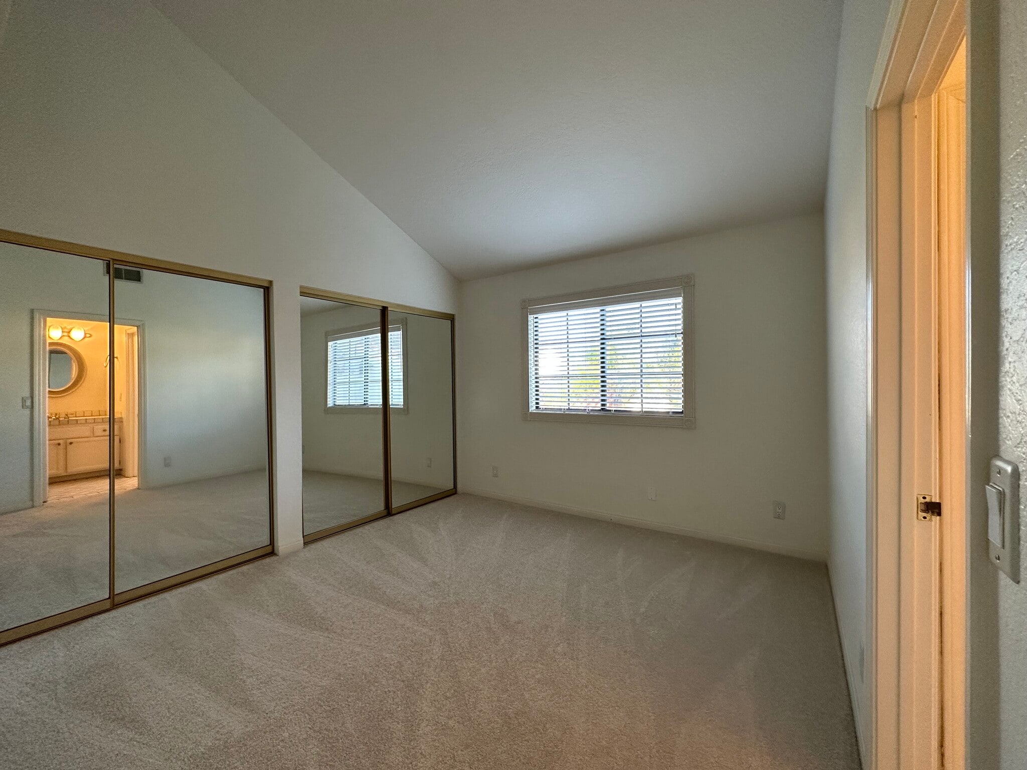 2nd Floor Bedroom - 500 Garfield Ave