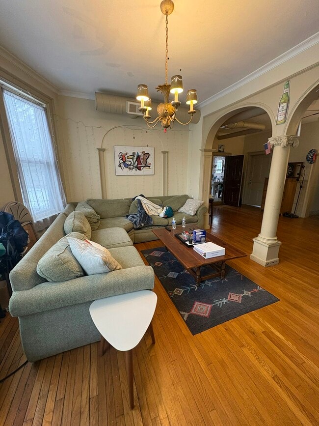 Building Photo - 509 Monroe Ave