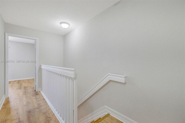Building Photo - 15750 SW 92nd Ave