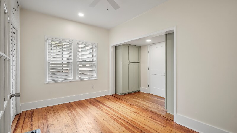 Building Photo - 1816 Eastside Ave