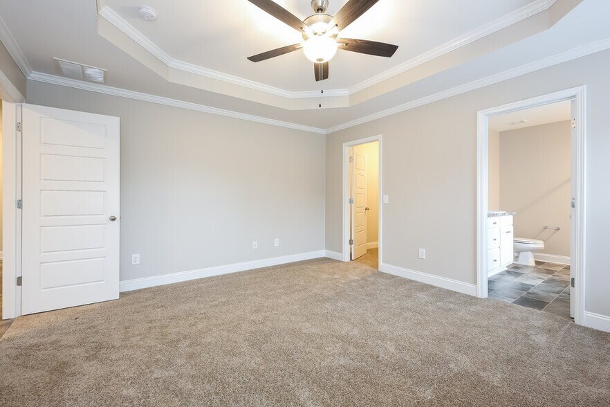 Building Photo - 148 W Wright St