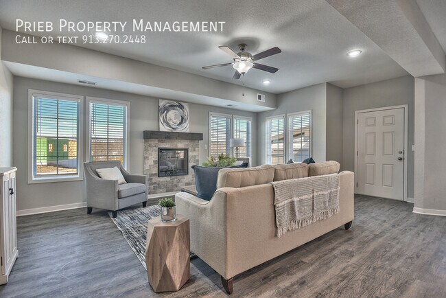 Building Photo - Parkview Apartments - Available October 10th
