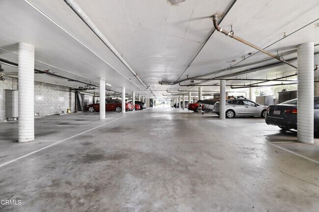 Building Photo - 1+1 Peninsula Condo on the Channel Islands Harbor w/lots of Amenities