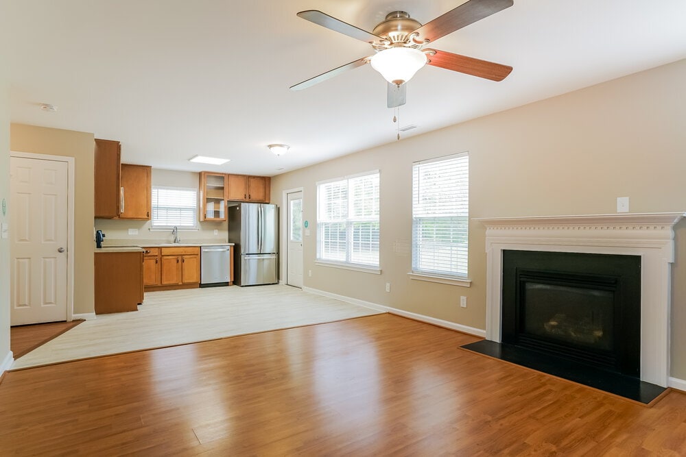 Building Photo - 5825 Bryanstone Pl