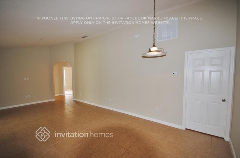 Building Photo - 427 Biscayne Ave NW