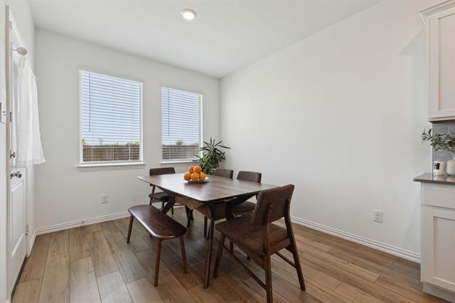 Building Photo - 705 Alden Dr