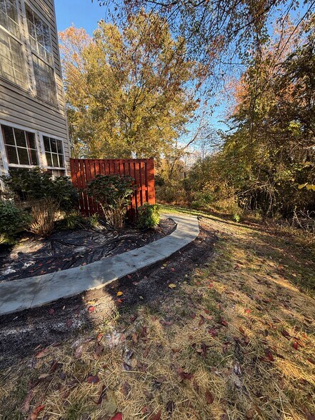 Daylight view Unit Exterior - 246 Arcadia Shores Cir