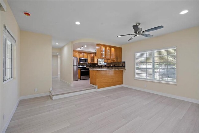 Building Photo - 2714 Flory Dr
