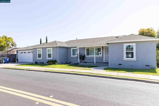 Primary Photo - 2720 Prospect St