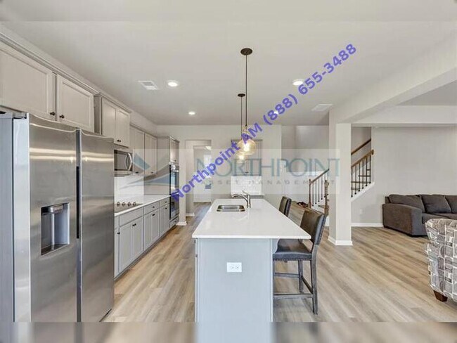 Building Photo - Beautiful Home for Lease in Locust Grove
