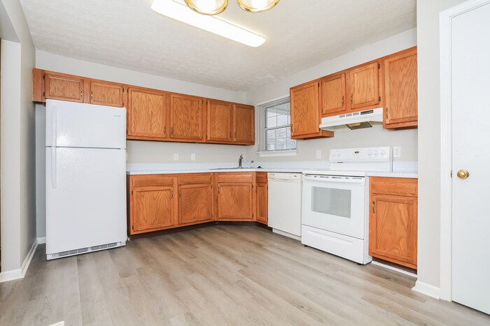 Building Photo - 935 Joy Dr