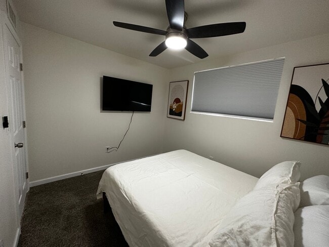 Building Photo - Newly Remodeled 3 bedroom, 2 bathroom home!