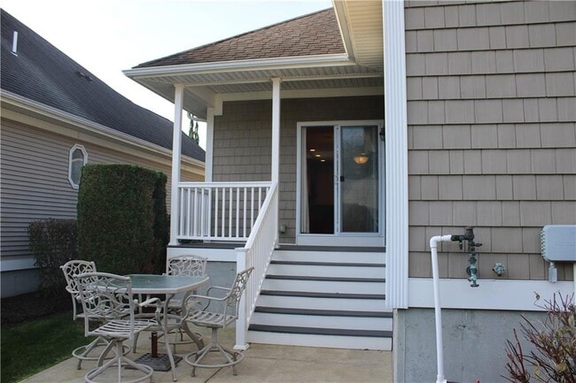 Building Photo - 5 Kristin Ct