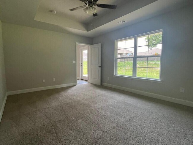 Building Photo - 108 Bingham Wy