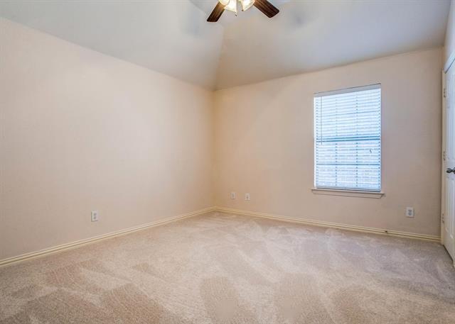 Building Photo - 935 Crestmoor Dr