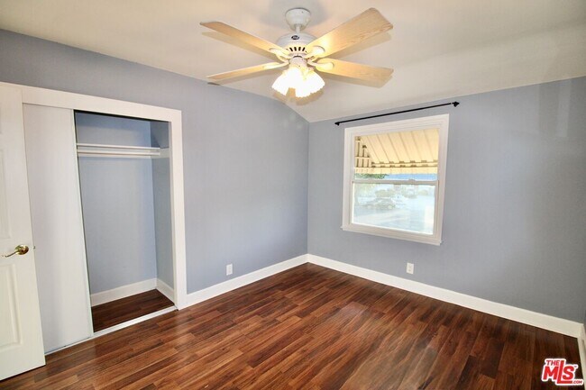 Building Photo - 7610 Kelvin Ave