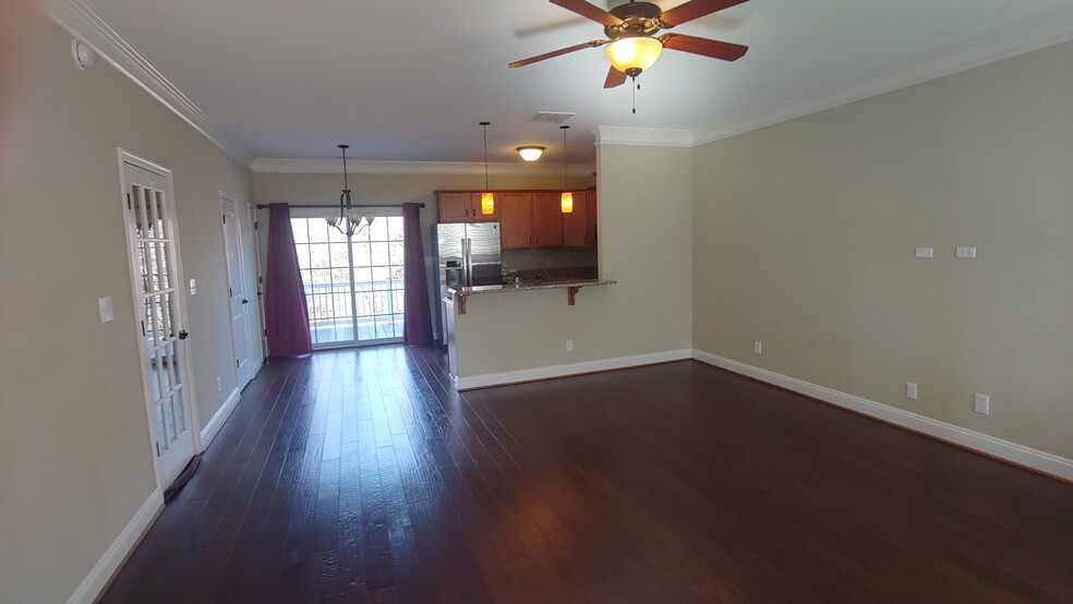 Living Room - 1002 Enterprise Dr