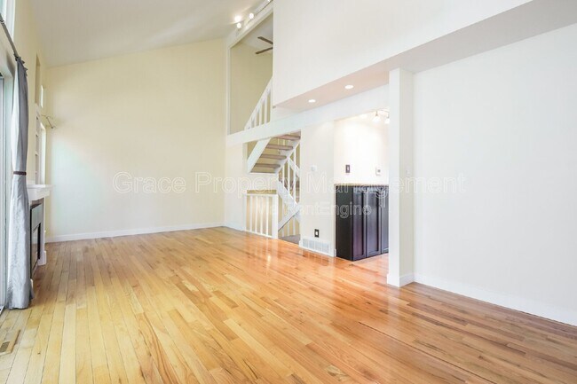 Building Photo - 4608 Greenbriar Ct