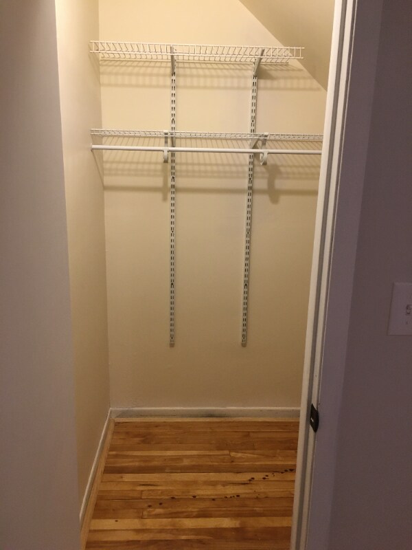 Building Photo - 4230 S 39th Ave