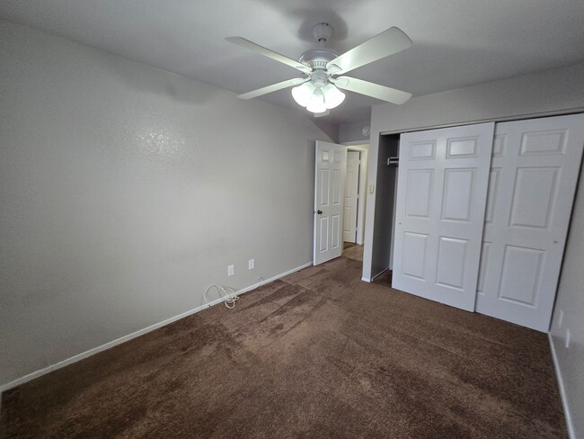 Building Photo - **Spacious 3-Bedroom Condo for Lease – Pri...