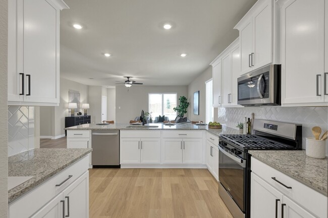 Building Photo - 23110 Dadi Orchid Dr