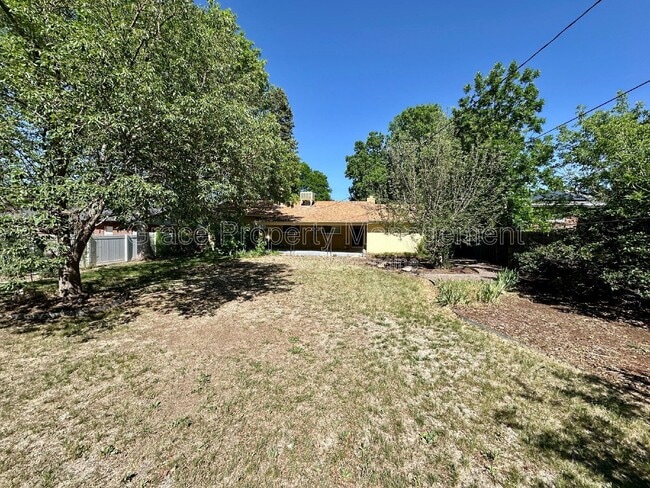Building Photo - 7033 S Cherry St