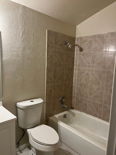Building Photo - 11631 James Watt Dr