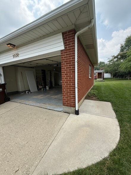 Building Photo - 1030 Wenbrook Dr