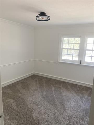 Building Photo - 821 Arrowhead Dr