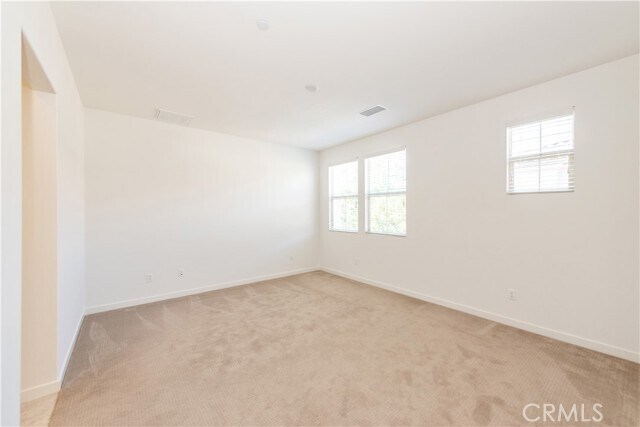 Building Photo - 126 Finch