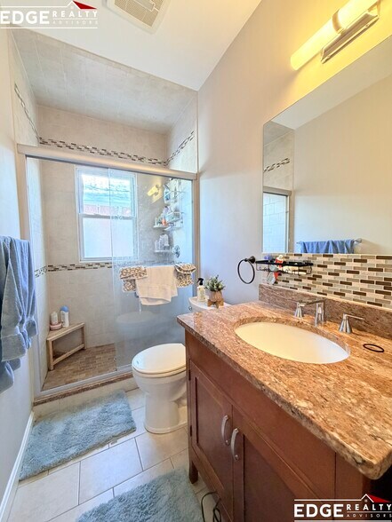 Building Photo - 39 Long Ave