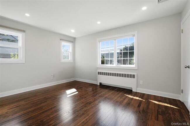 Building Photo - 1641 Falmouth Ave