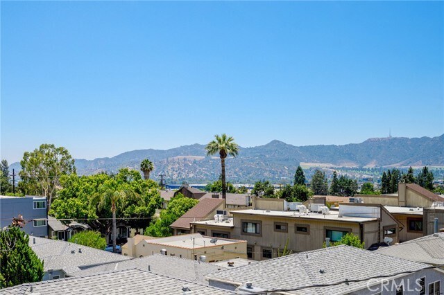 Building Photo - 540 E Angeleno Ave