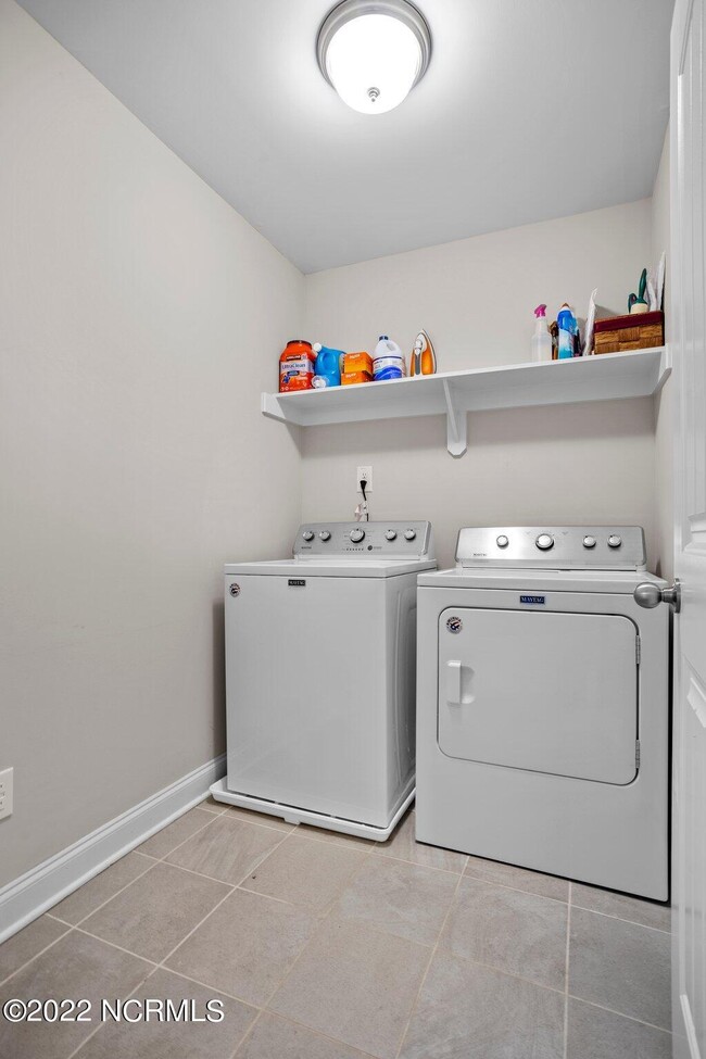 Building Photo - 358 W Goldeneye Ln