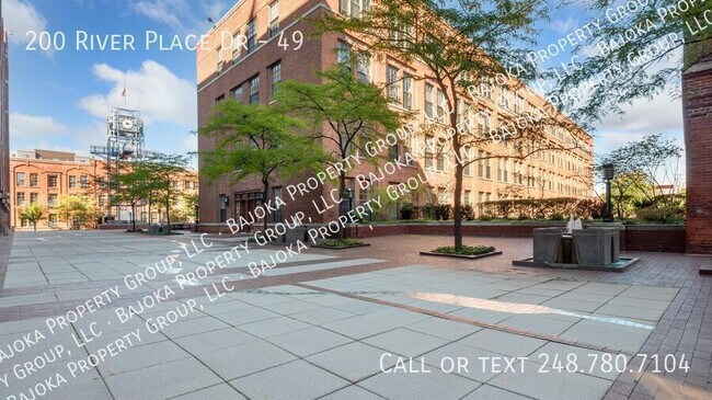Building Photo - 200 River Pl Dr