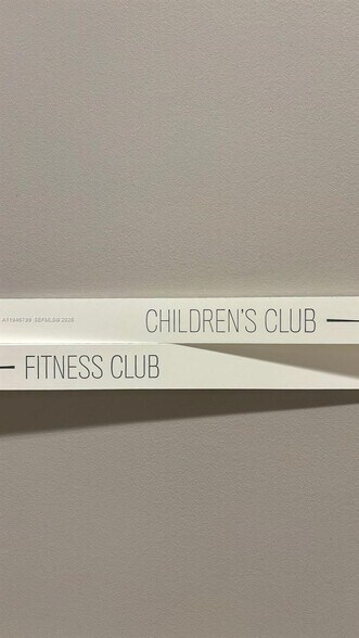 Building Photo - 68 SE 6th St