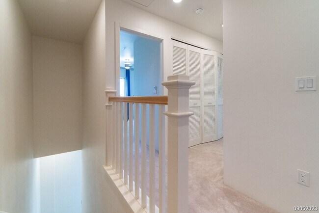 Building Photo - $3,350 / 2br - 1119ft2 - Beautifully Maint...