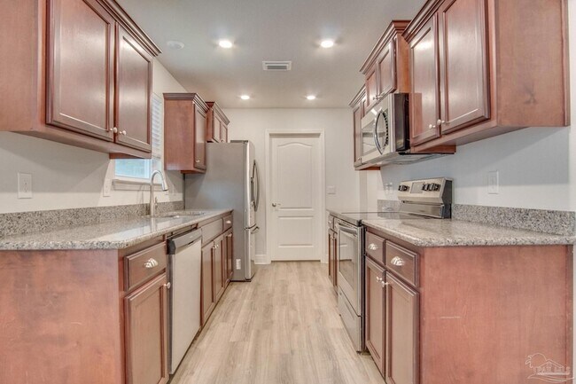Building Photo - 8810 Derby Ln