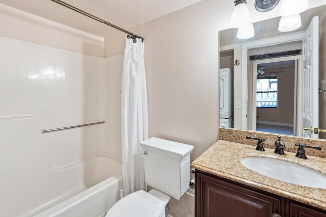 Building Photo - 7091 Golf Colony Ct