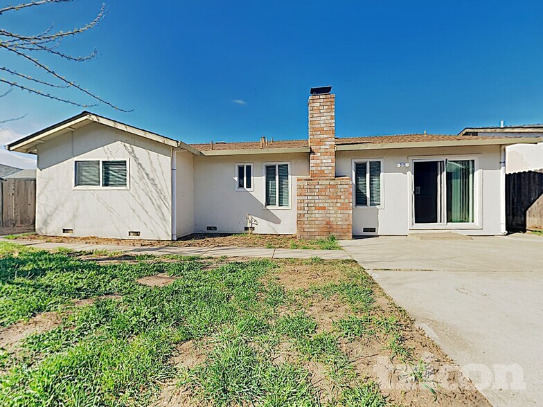 Building Photo - 1921 Teresa Ln